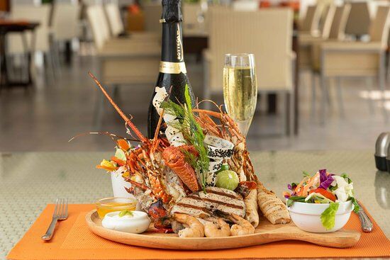 CocoBay La Mer Beach Restaurant